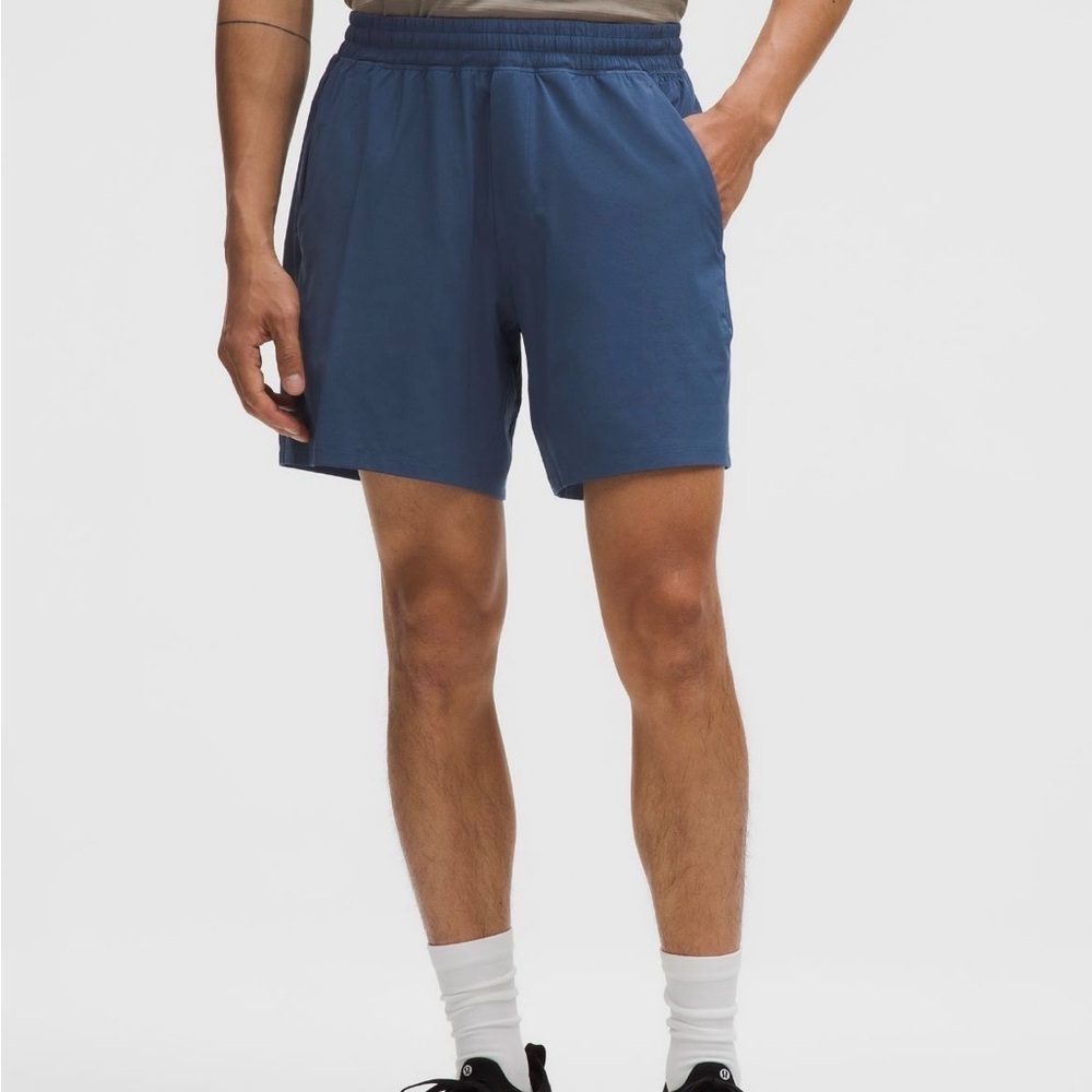 Lululemon Athletica Men's Pace Breaker Linerless Short 7" in True Navy